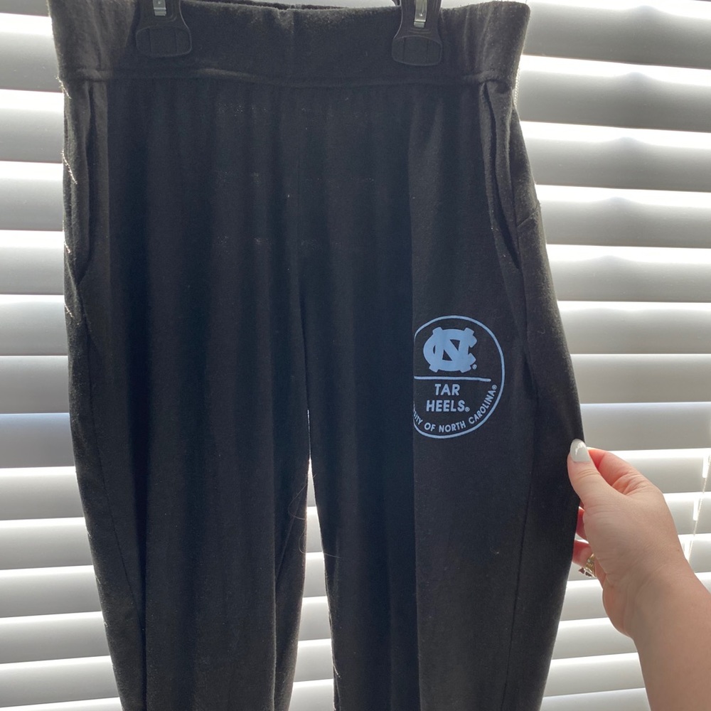 UNC Chapel Hill joggers!